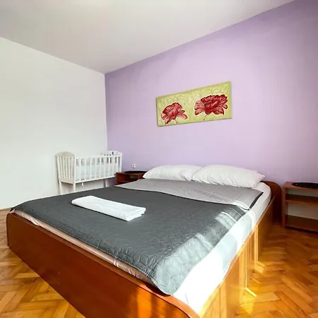 Lenny Pula,croatia Apartment